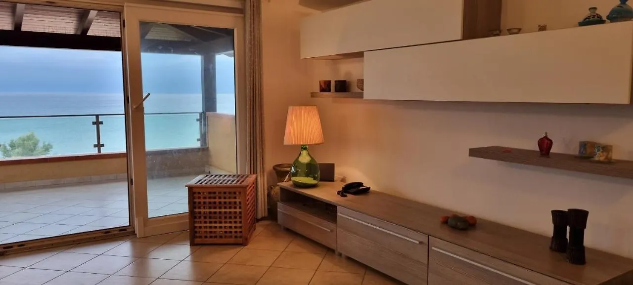 شقة ترابيتو  في Vista Sul Golfo Di Castellammare